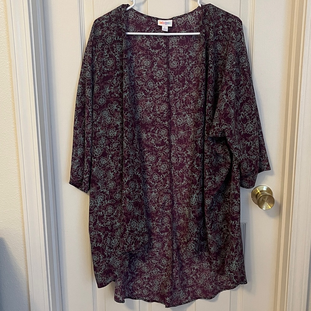 LuLaRoe Floral Patterned Kimono Size L